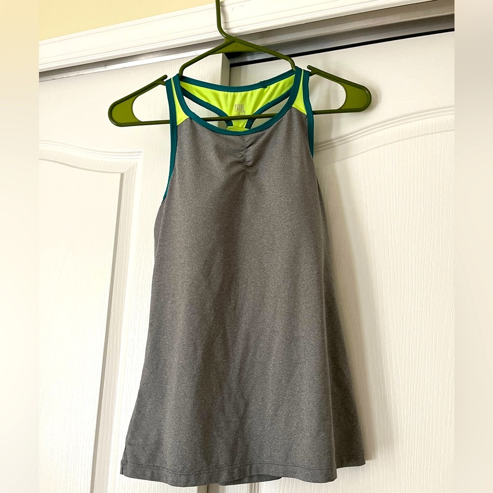Tail Small Workout Tank